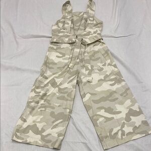 Chic Beige Camouflage Jumpsuit